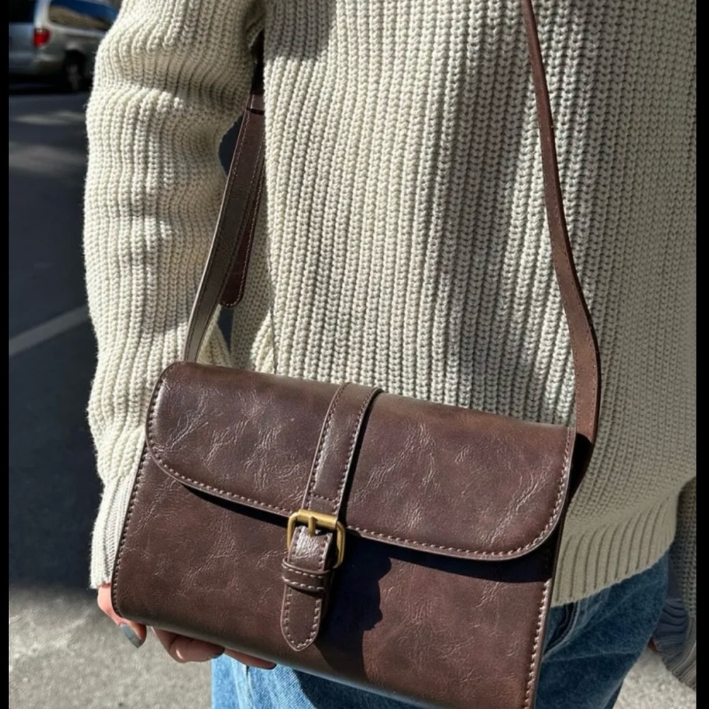 ❌SOLD❌Brandy Melville Brown Crossbody Bag